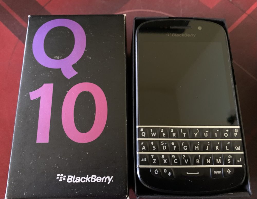 Telefon Blackberry Q10, cutie, ca nou