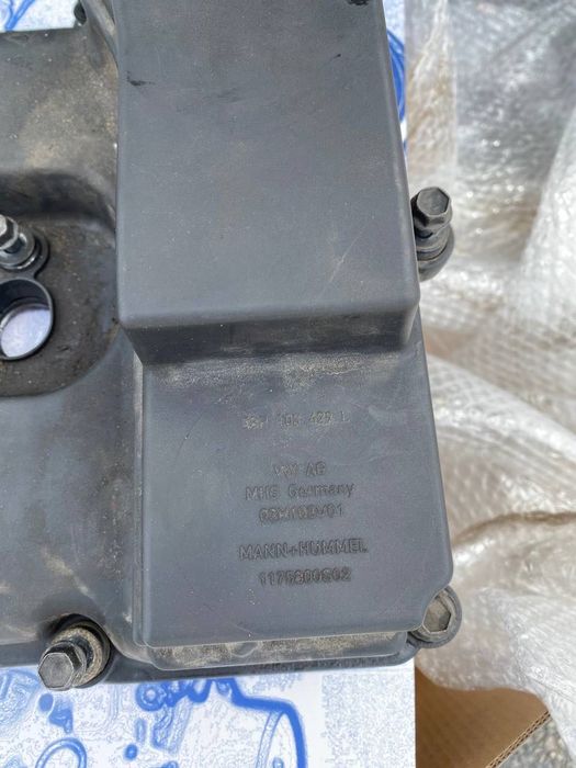 Продавам капак на клапаните.