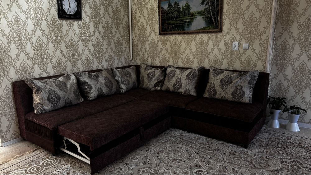 Диван угловой прямой кылугада болады состояниясы жақсы