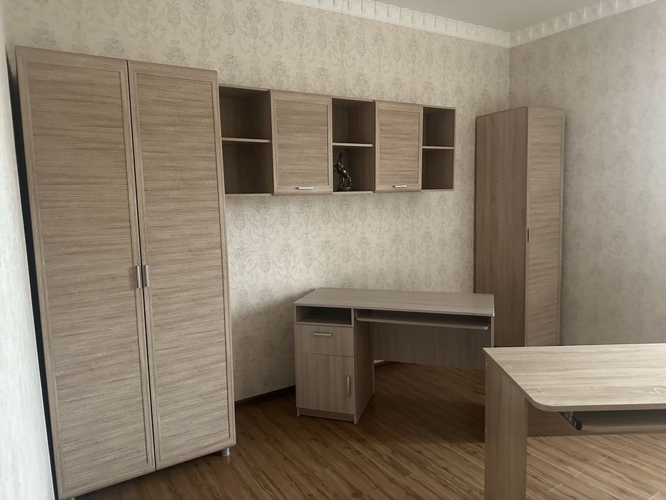 Продам спальный гарнитур