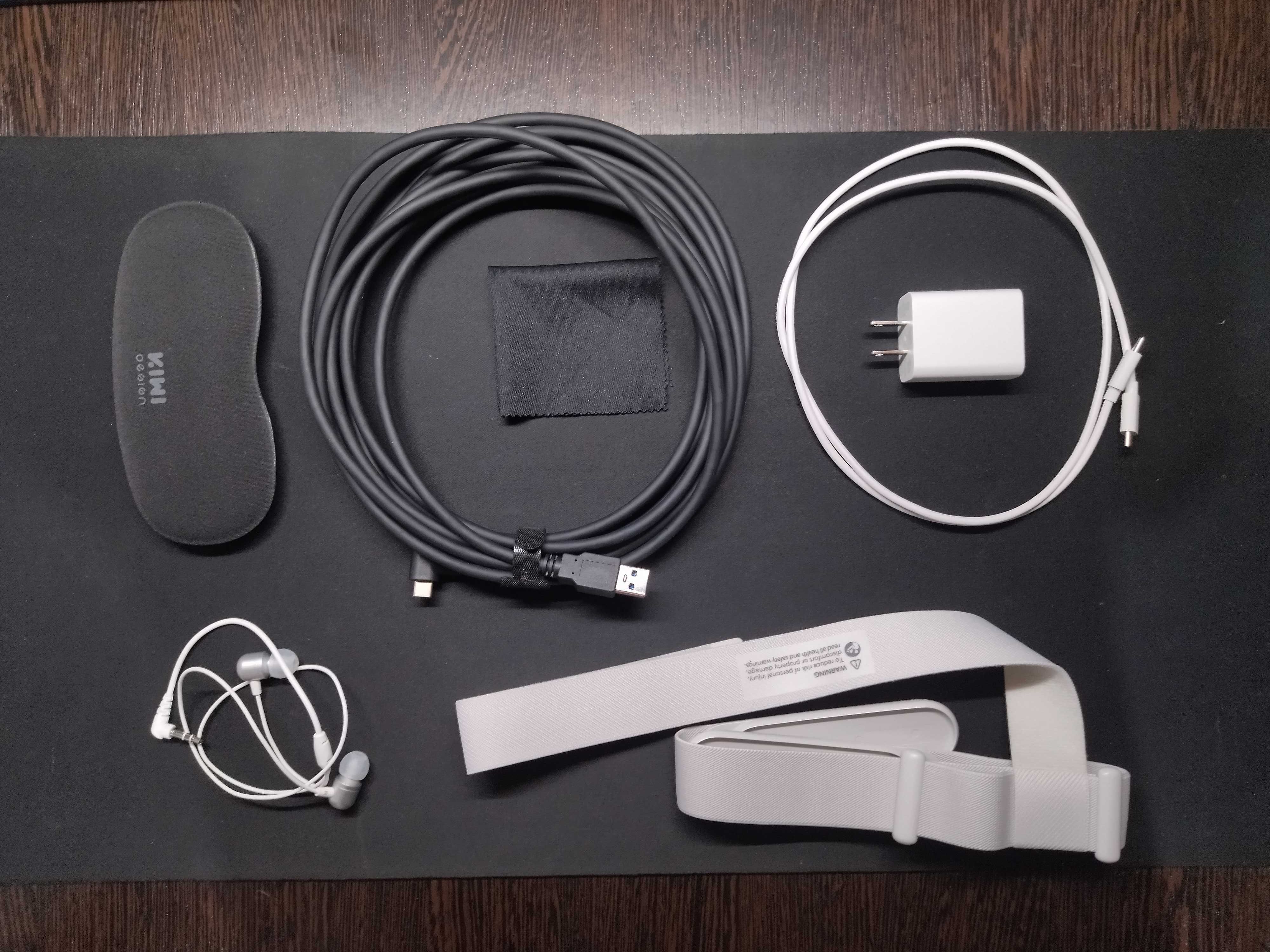 Meta Quest 2 128Гб + GamePad Case (Bobo VR M2 Pro+)