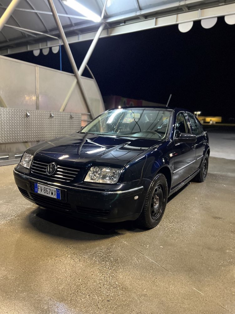 Volskwagen Bora 1.9 AXR