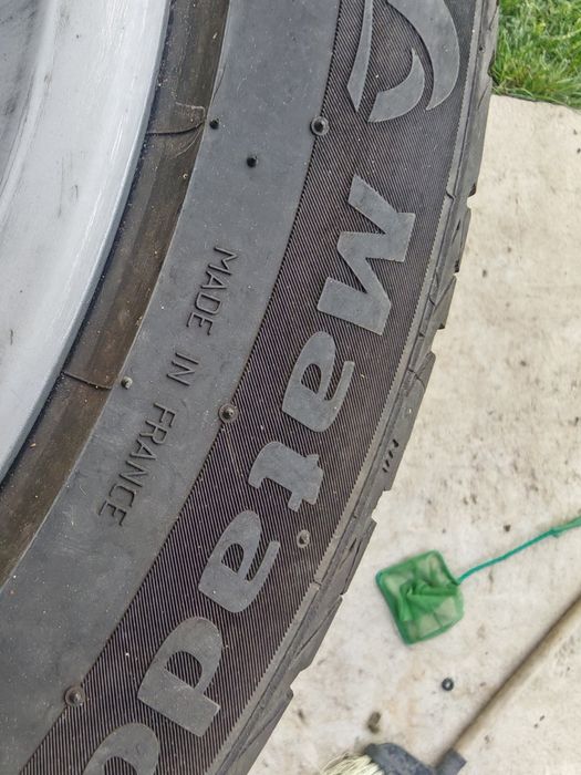 Anvelope matador  215/50r17