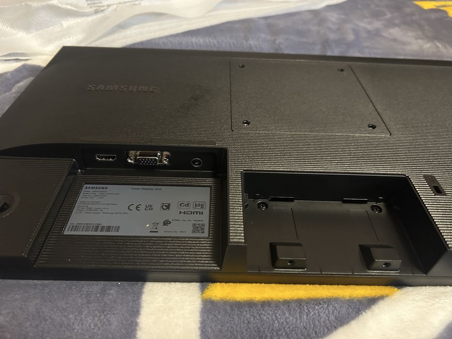 Samsung монитор 24”