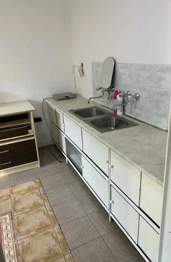 Дава се под наем Магазин в Пловдив, Младежки Хълм - 103 кв.м за 750 € - Снимка #1