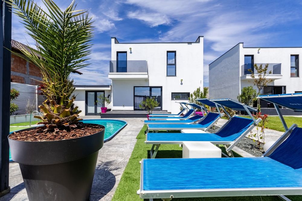 Vila de inchiriat Party,  zile de naștere, cheful burlacilor, majorat