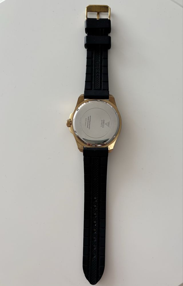 Мъжки часовник Guess W0798G3