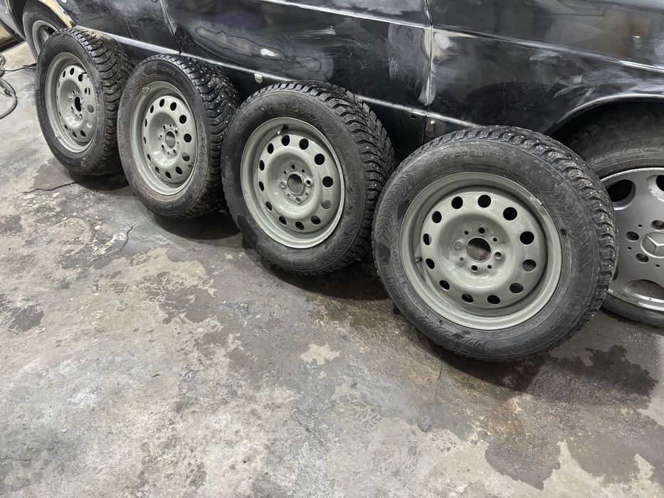 Продам штампы болото р14 4/98 с зимней резиной 175/65/14