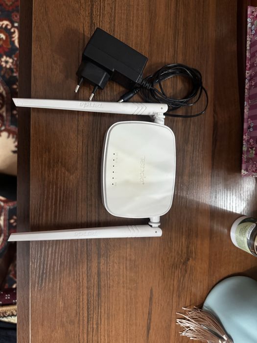 Продам б/у Wi-Fi роутер Tenda N301