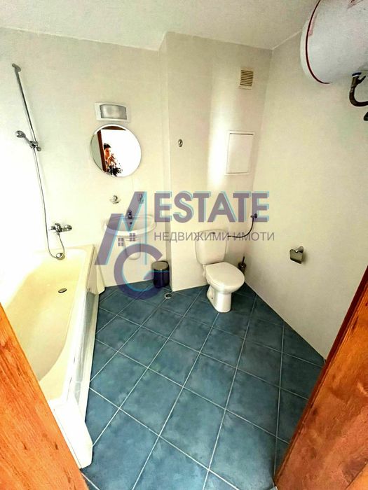 Продава се Тристаен апартамент в Бургас, Сарафово - 140 кв.м за 1036 €/кв.м - Снимка #8