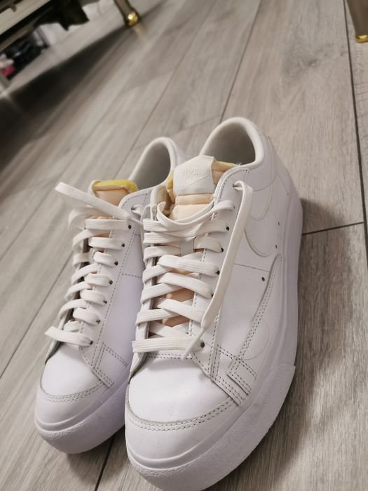 Nike W Blazer Low Platform