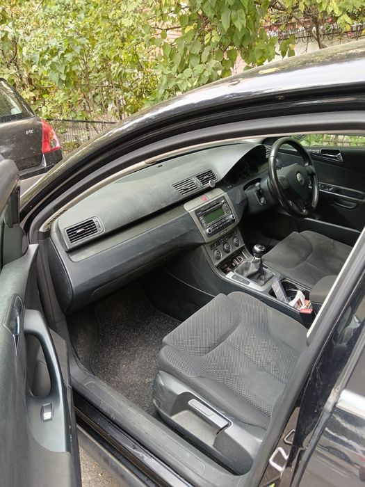 Vând Volskwagen Passat