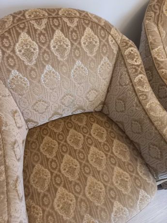 Canapele din stofă aurie,stil clasic
