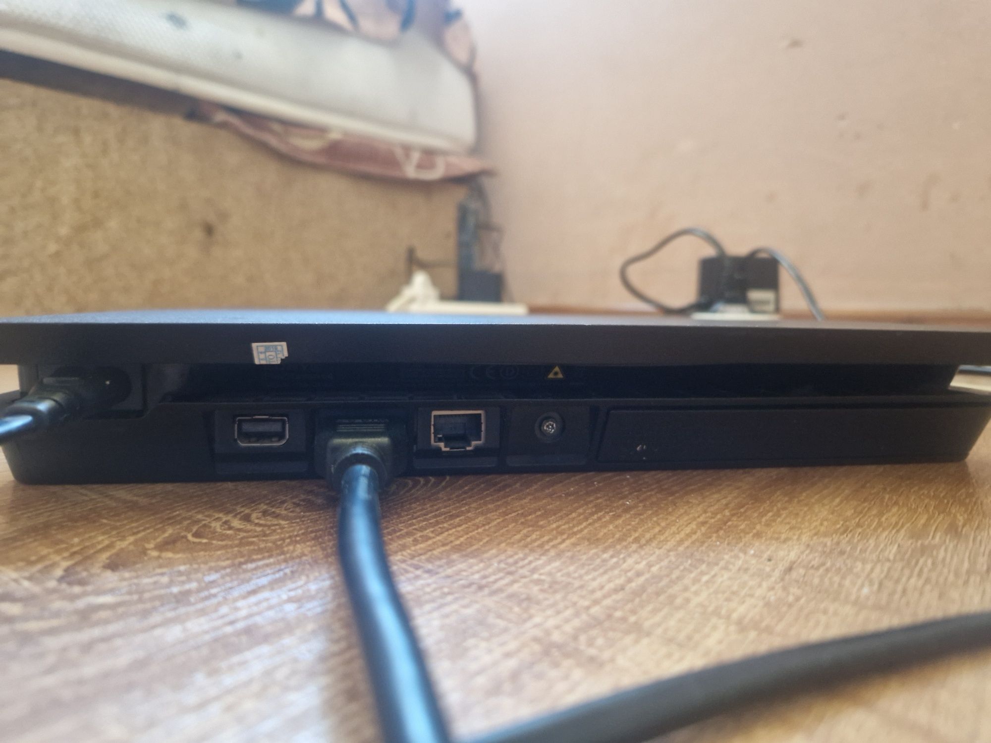 Ps4 slim 500GB vand schimb