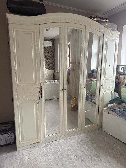 Продам гарнитур б/у