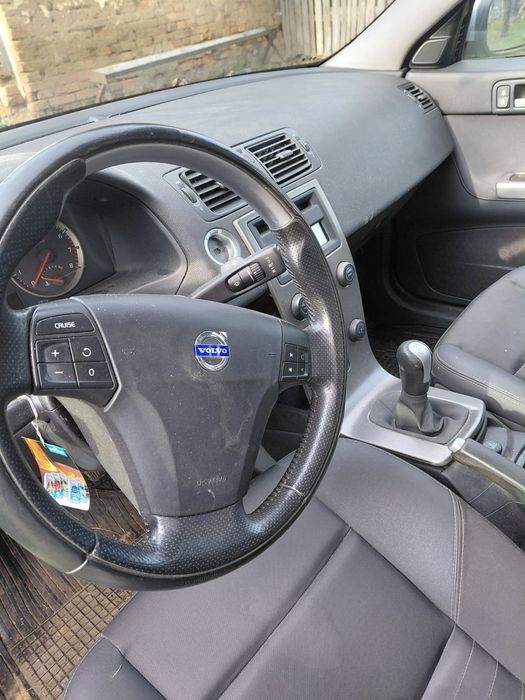 Vand volvo V 50 pentru piese schimb  masina functionala fara acte