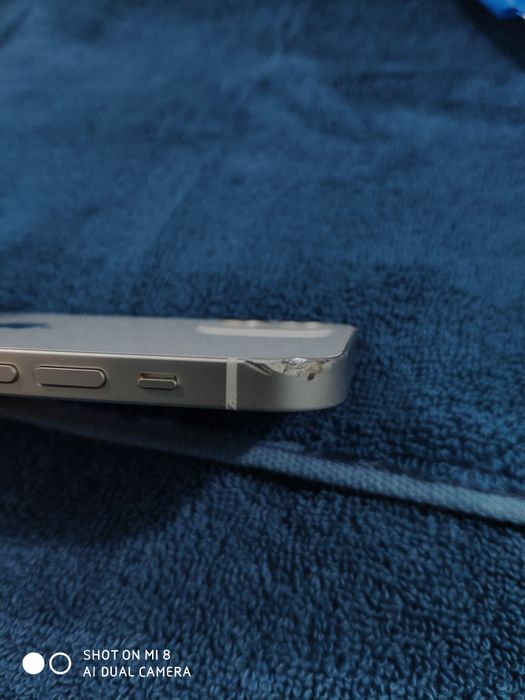 iPhone 12 за части