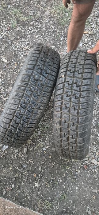 Vand 2 cauciucuri 175/14/88