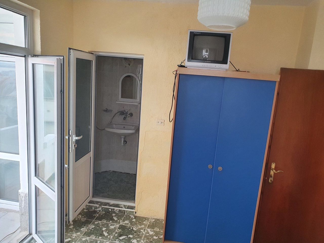 Продава се Къща в Велико Търново, Колю Фичето - 340 кв.м за 883 €/кв.м - Снимка #4