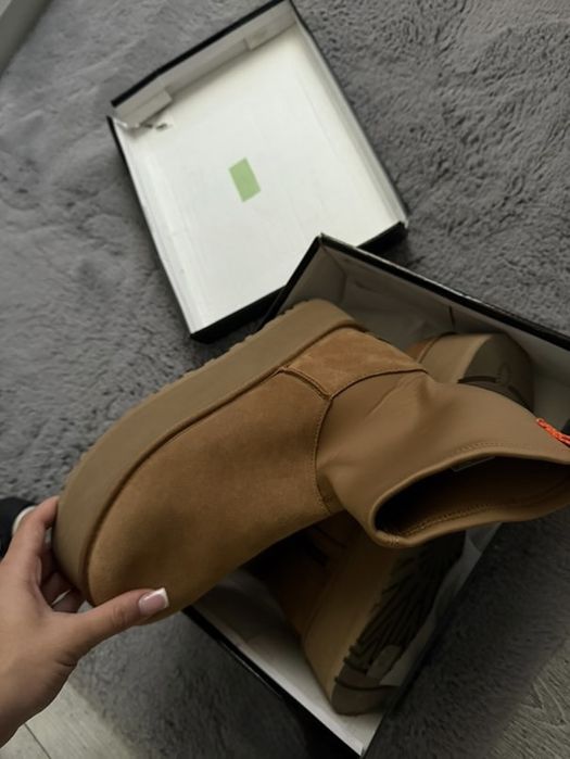 UGG Classic Dipper marimea 41