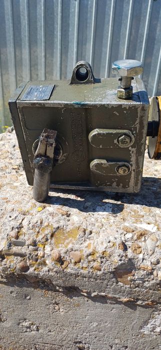 Pompă hidraulică acționare balustrăzi exc "Zemag"  !