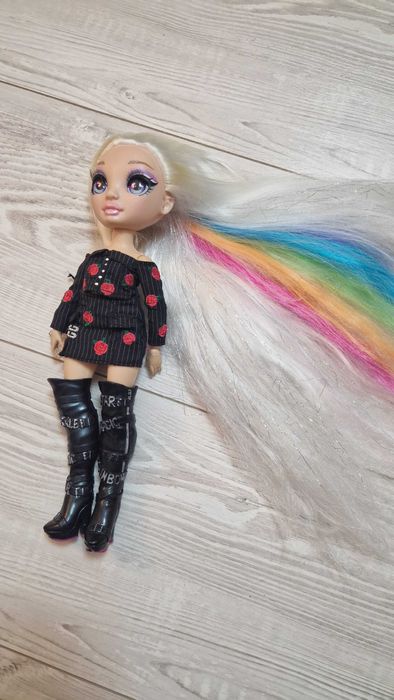 Голяма колекция на LoL OMG и Rainbow high кукли