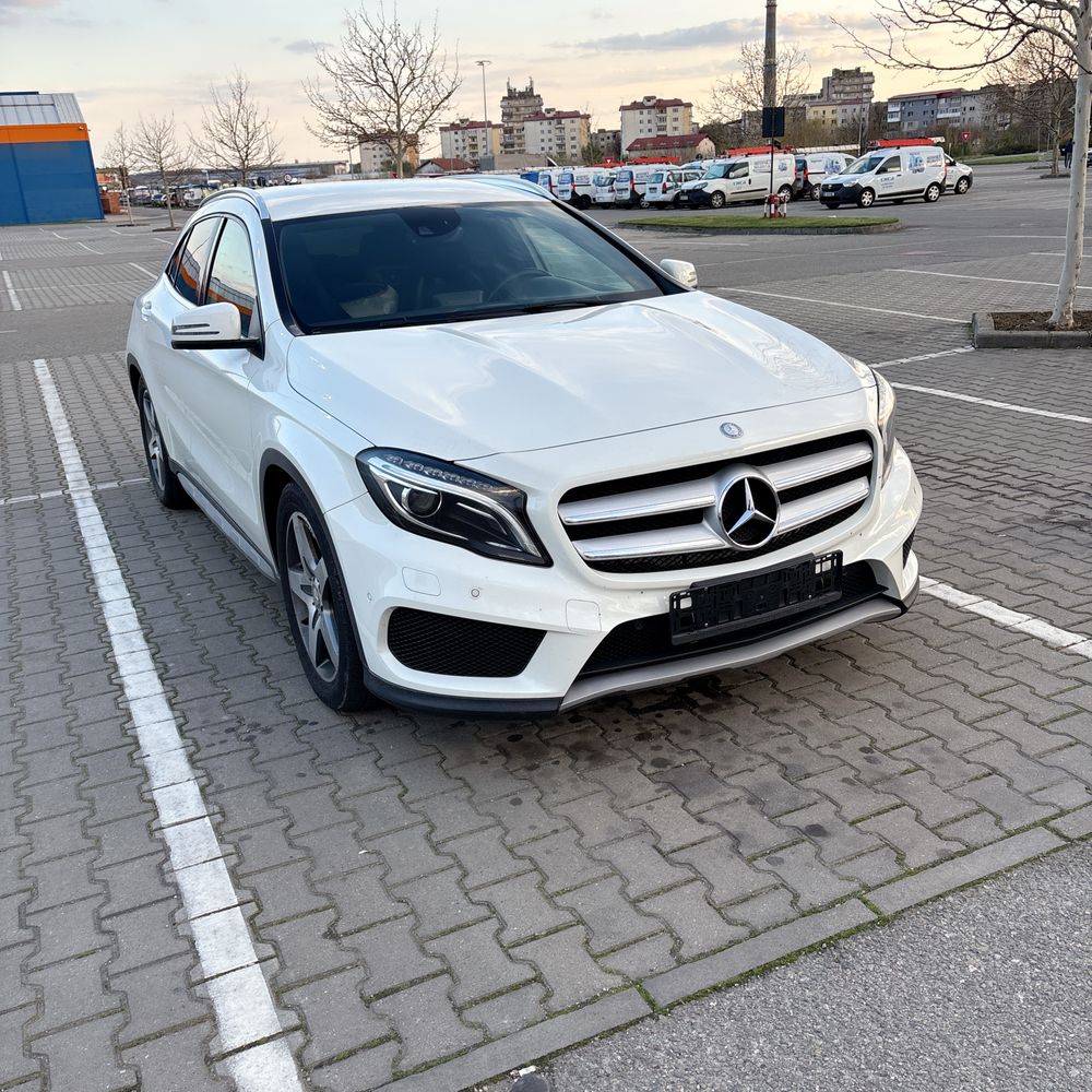 Mercedes benz GLA