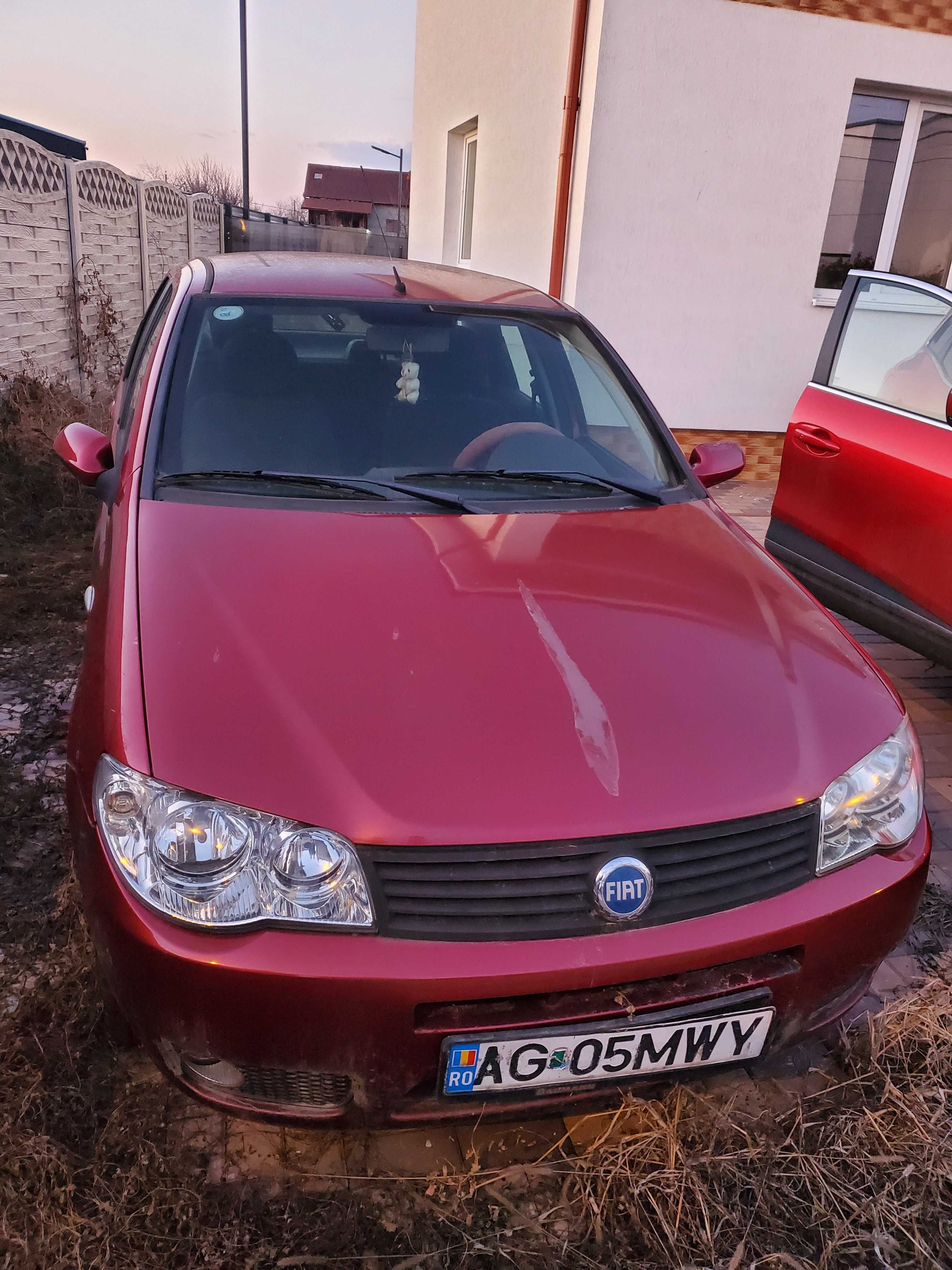Vand Fiat Albea, km reali 45 000, cumparat de nou, cu aer conditionat.
