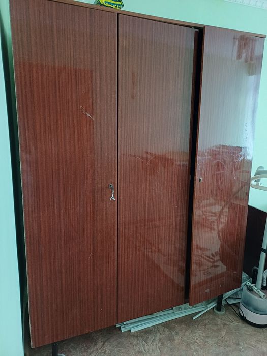 Шифоньер б/у самовывоз