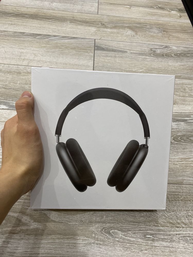 AirPods Max LUX 1