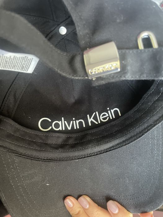Шапка Calvin Klein дамска