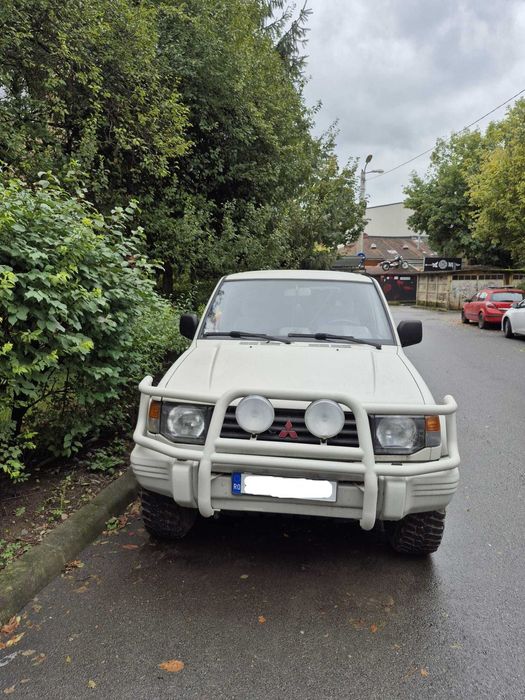 Autoturism Mitsubischi Pajero