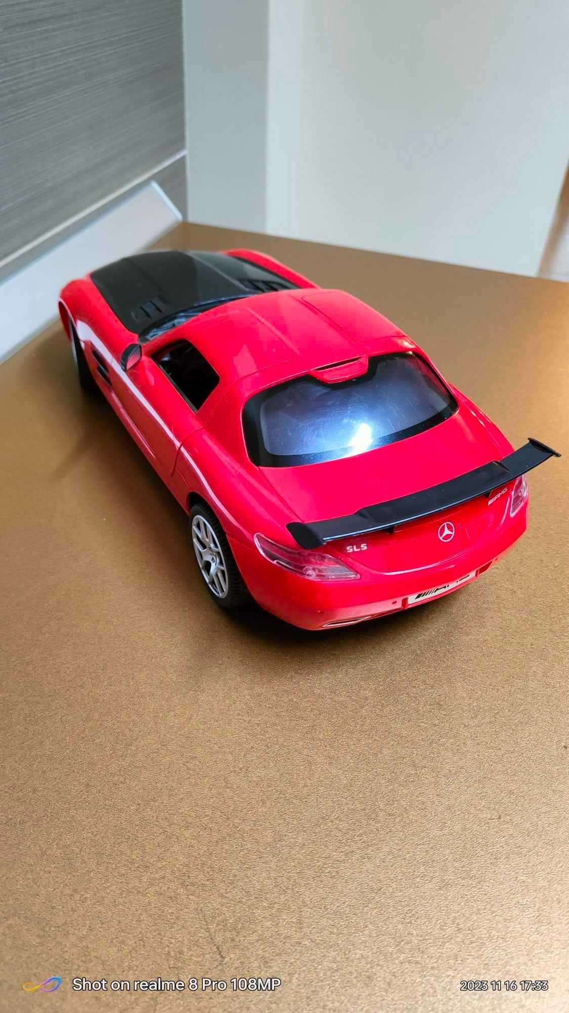 Machetă mașinuță jucarie Mercedes 33 x 14 cm. plastic