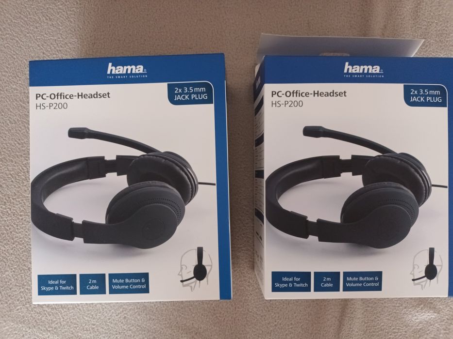 Vând 2 rânduri  de căști, 30 ron una