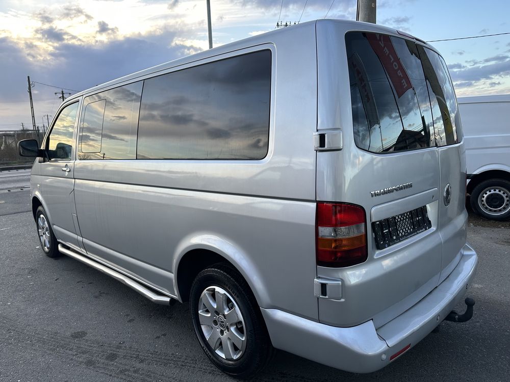 VW Transporter T5 Caravelle 2.5TDI automata DSG mixt extralung