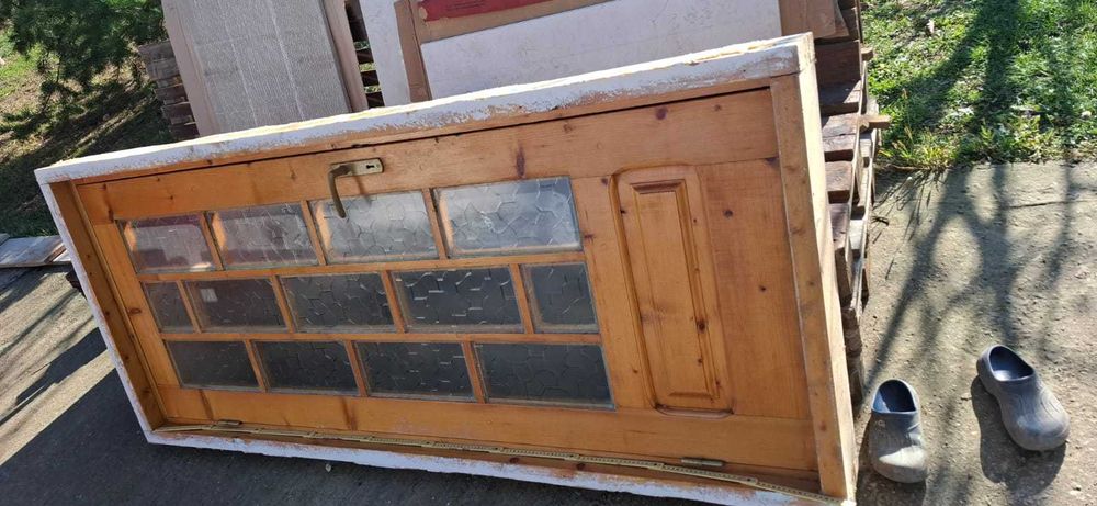 Usi interior de lemn de brad