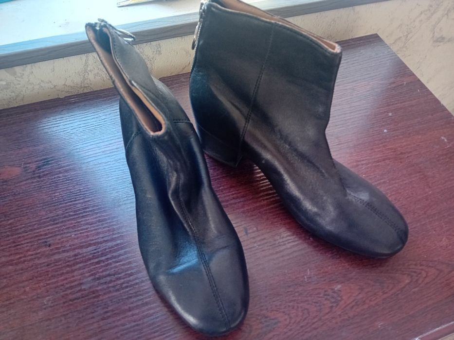 Сапожки кожанные