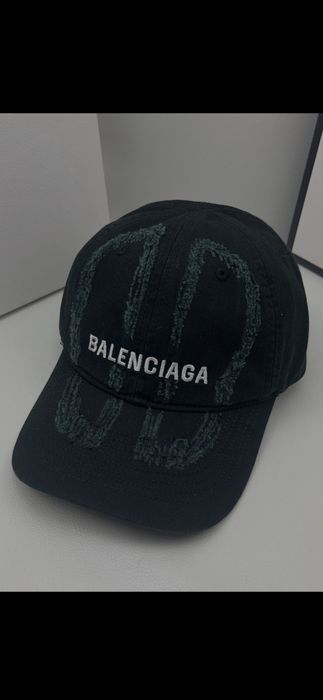 Șapcă Balenciaga model 2026, 8 modele