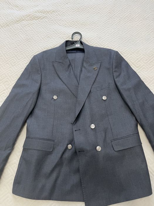 Класический двухпорный Костьм мужской