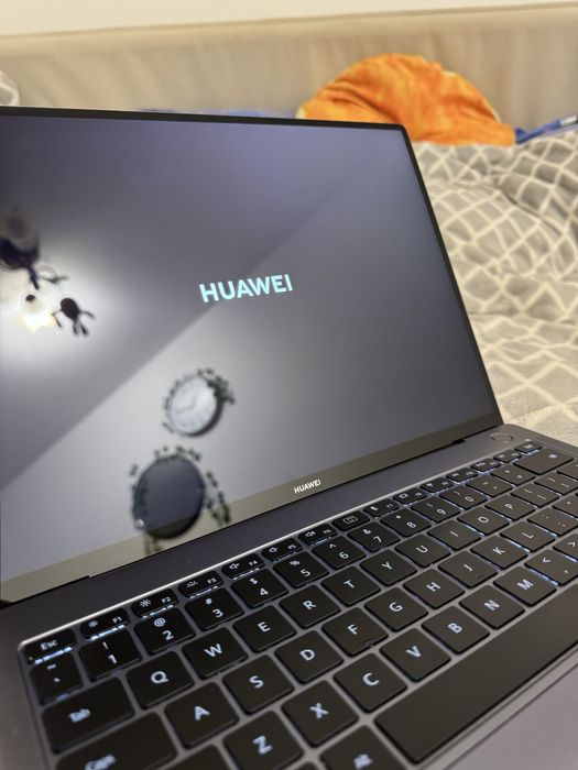 Huawei Matebook X Pro i7 16GB RAM 512 GB SSD