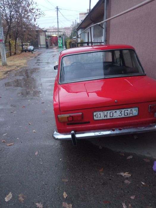 Vaz 2101 qizil  jiguli