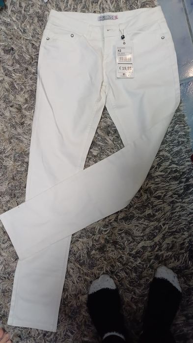 Pantaloni Albi moderni