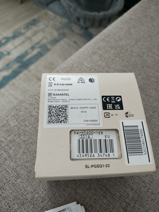 Vând/schimb Casio G-Shock DW-H5600-1ER în garanție