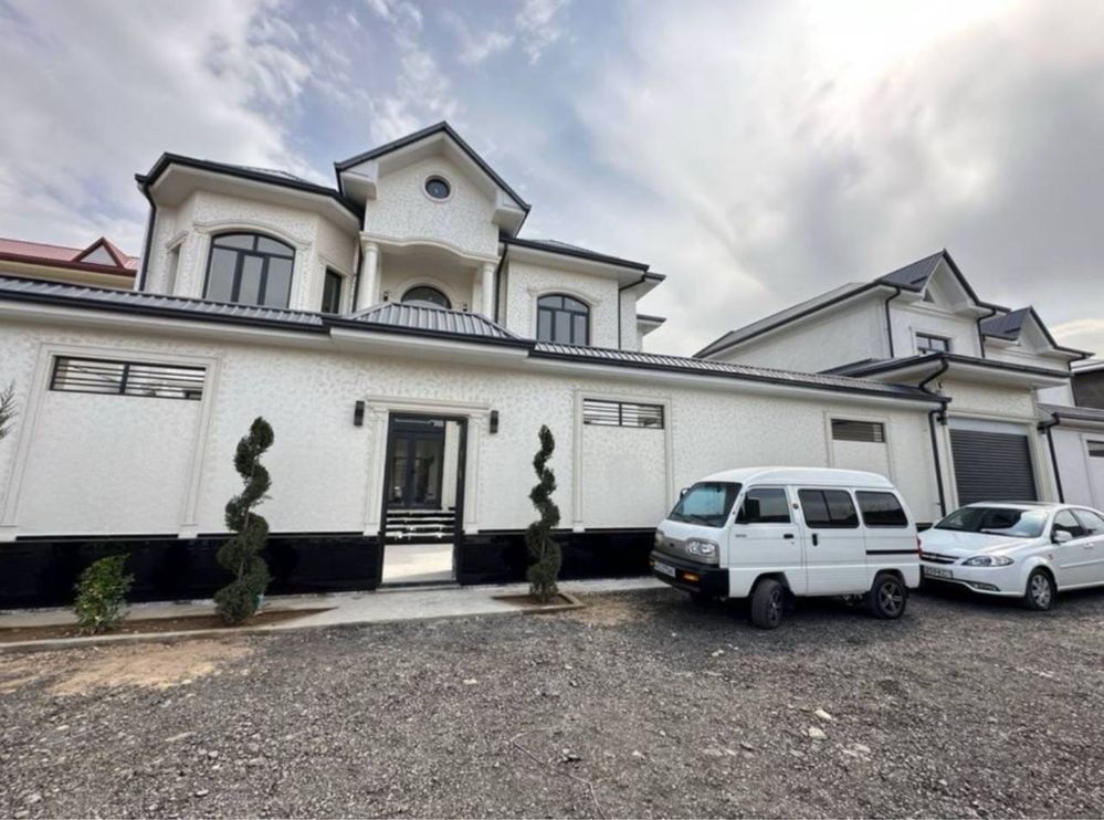 Юнусабад Зенит 3,5 Сотки фасад 22*16 6комната Ор: Тановар