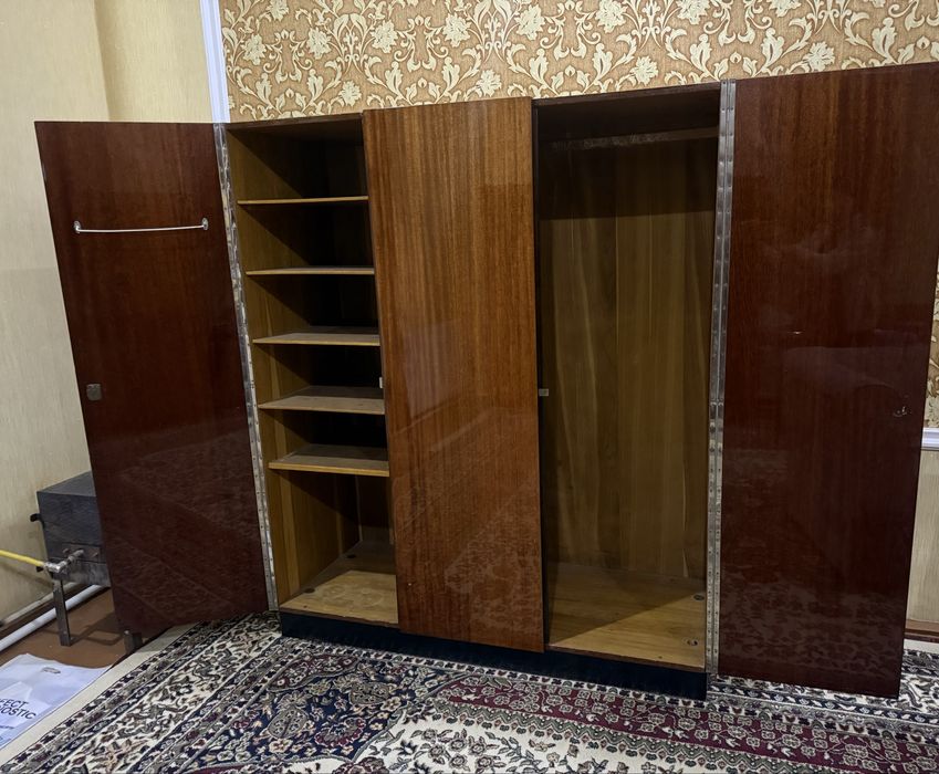 Yotoqxona uchun shkaf