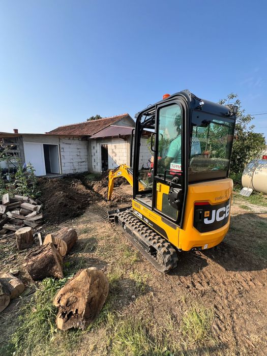 Servicii miniexcavator, sapaturi, santuri, amenajari exterioare, etc