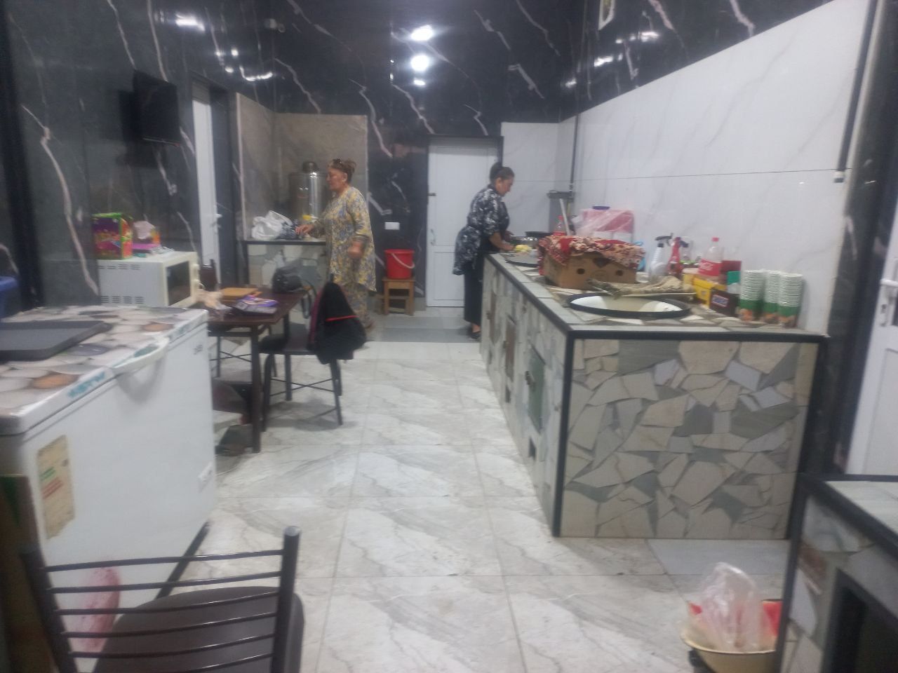 Kafe arendaga beriladi