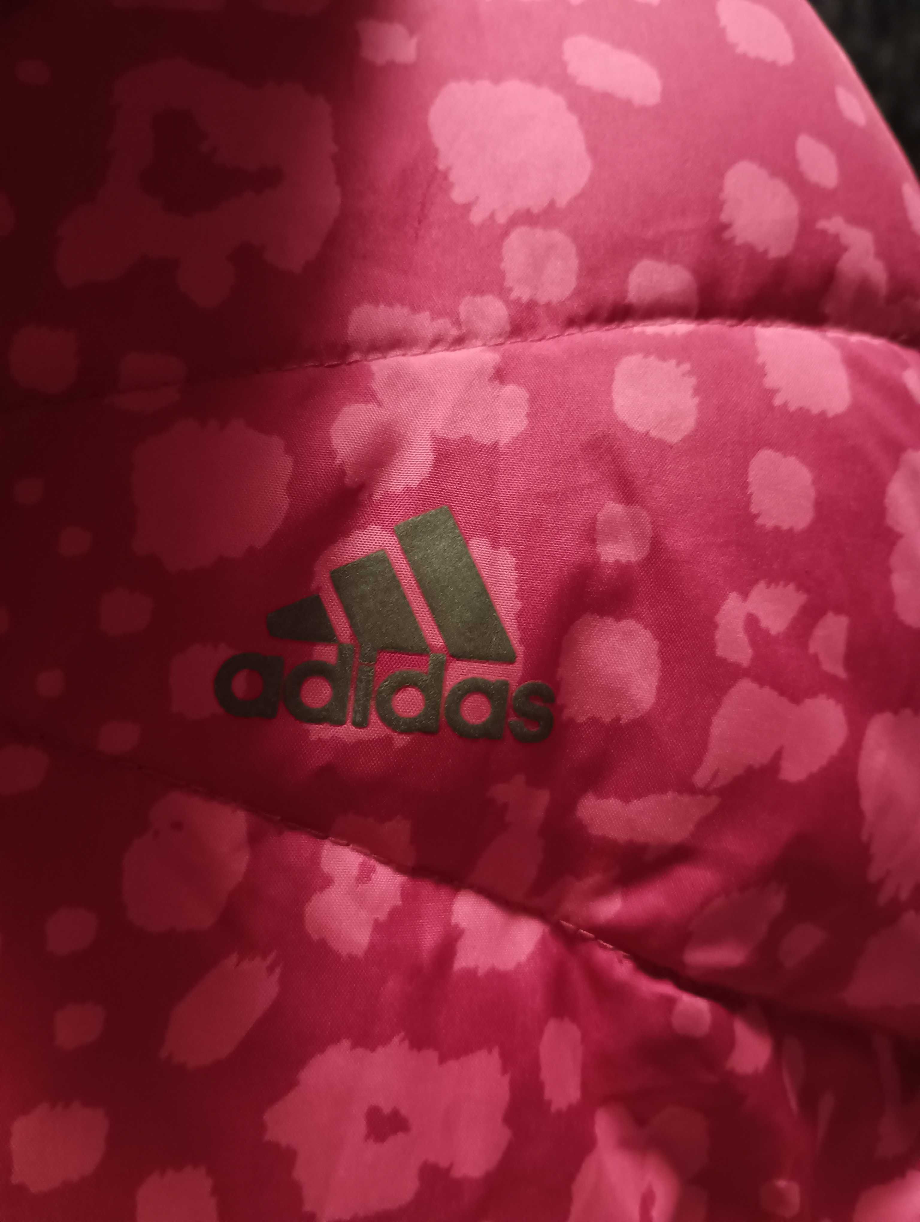 Зимно яке  Adidas уникално красив цвят