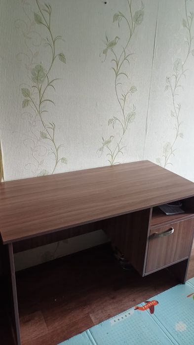 Рабочий стол продам срочно