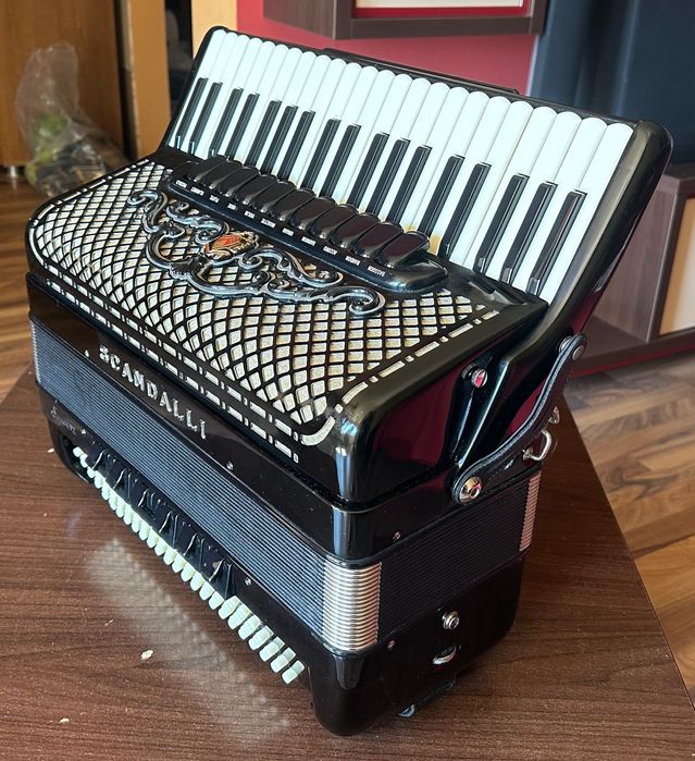 Acordeon Scandalli Extreme 6 (VI)